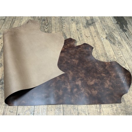 Demi-peau de cuir de veau BOX lisse - tannage ferme - nuancé effet tamponné - choco - Cuir en Stock