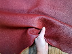 peau entière - taurillon - rouge carmin - cuirenstock
