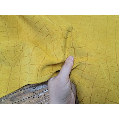 Peau de veau velours grain façon crocodile - jaune - maroquinerie - Cuir en Stock