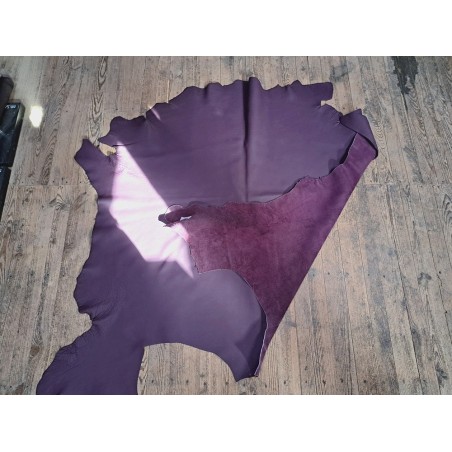 peau entière - taurillon - prune mat - cuir en stock