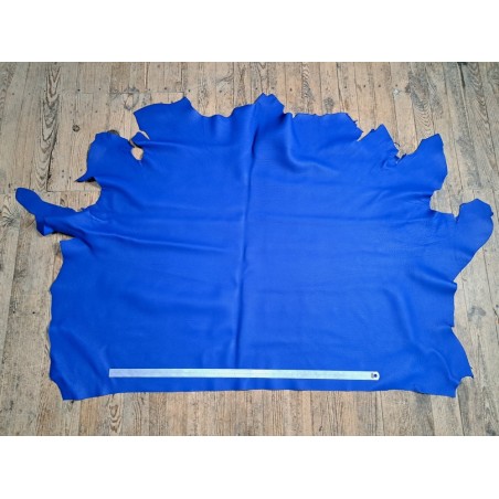 Morceau de cuir de taurillon - Bleu cyan - Cuir en Stock