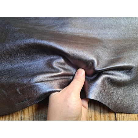 Peau de cuir de chèvre métallisée - gris métal - Cuir en stock