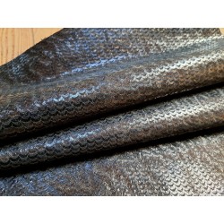 Petite chèvre motif écaille de poisson - noir - cuirenstock