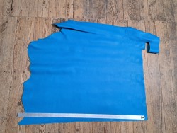 Morceau de cuir de taurillon - Bleu océan - Cuir en Stock