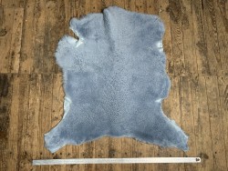 Peau de mouton lainée frisée bleu ciel – Dos velours – Qualité italienne – Série limitée - Cuir en Stock