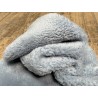Peau de mouton lainée frisée bleu ciel – Dos velours – Qualité italienne – Série limitée - Cuir en Stock