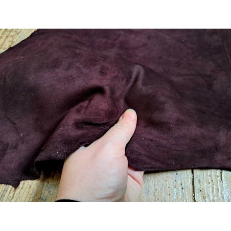 Veau velours - Bordeaux - Cuir en Stock