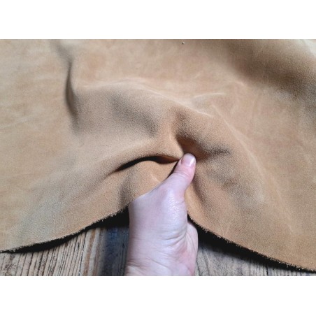 Peau de veau velours - SABLE - Cuir en Stock