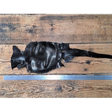 peau de cuir de lézard - noir - accessoire bijoux - Cuir en stock