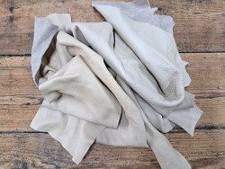 chutes morceaux de cuir de vache - lin - Cuir en Stock