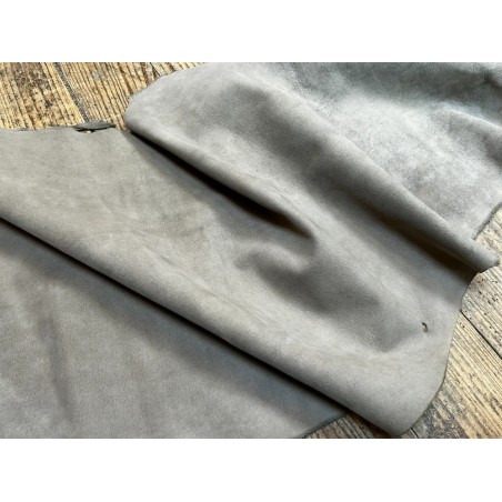 Flanc de vache – Cuir NUBUCK TAUPE – Tannage minéral – Souple & élastique - 2ᵉ choix - Cuir en Stock