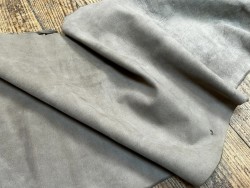 Flanc de vache – Cuir NUBUCK TAUPE – Tannage minéral – Souple & élastique - 2ᵉ choix - Cuir en Stock