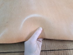 Cuir de collet de vache végétal - Naturel - Cuir en Stock