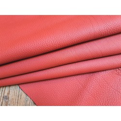 Morceau de cuir de taurillon - gros grain - orange potimarron - cuirenstock