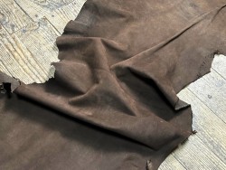 Flanc de vache – Cuir NUBUCK MARRON CHOCOLAT – Tannage minéral – Souple & élastique - 2ᵉ choix - Cuir en Stock