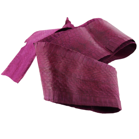 Peau de cuir de serpent cobra cirée - Aubergine - Cuir en Stock