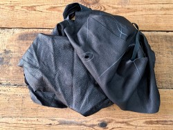 Chutes de morceaux de cuir de cerf - Noir - Cuir en Stock