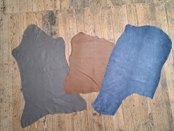 Lot de 3 peaux de cuir stretch - diverses couleurs - Cuir en Stock