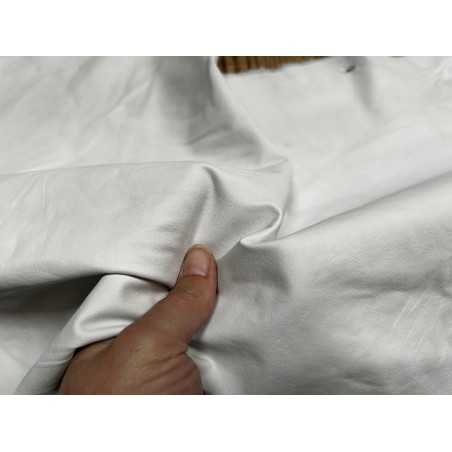 Flanc de vache – Cuir blanc mastic mat – Tannage minéral – Souple & élastique - 2ᵉ choix - Cuir en Stock