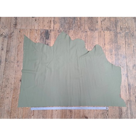 Demi-peau de cuir de veau lisse - Vert de gris - A - Cuir en Stock