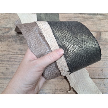Peau de cuir de poisson - saumon - Cuir marin - Cuir en stock