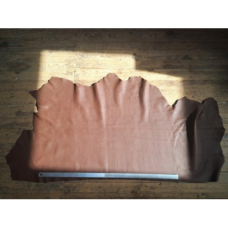 Morceau de cuir de taurillon - Marron - Cuir en Stock