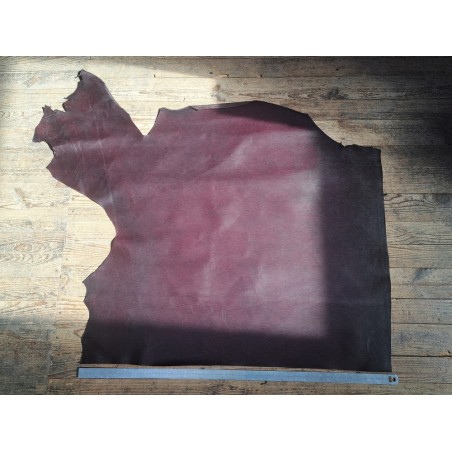Morceau de cuir de veau grain effet chêne - Raisin - Cuir en Stock