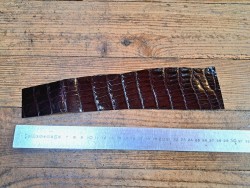 Peau de crocodile bordeaux - Cuir en Stock