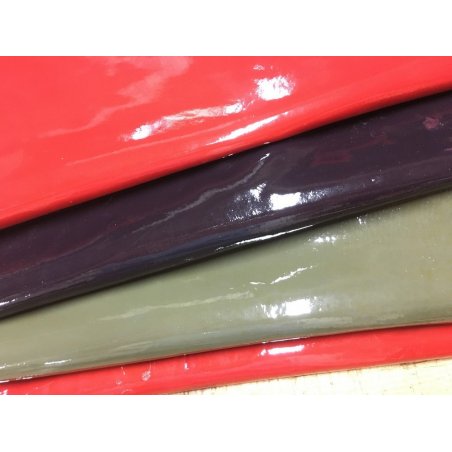 Peau de cuir d'agneau vernis Cuir en stock