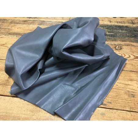 Demi-peau de cuir de veau lisse gris Cuirenstock