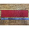 Morceau de cuir rectangulaire autruche rouge Cuir en stock