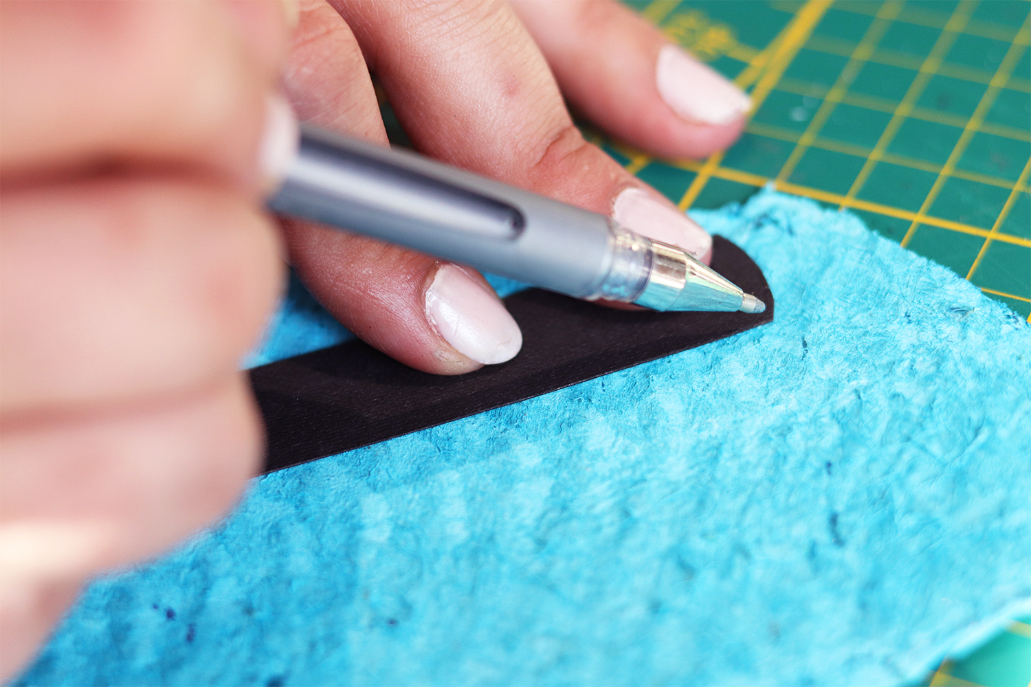tuto diy cuirenstock bijoux en cuir