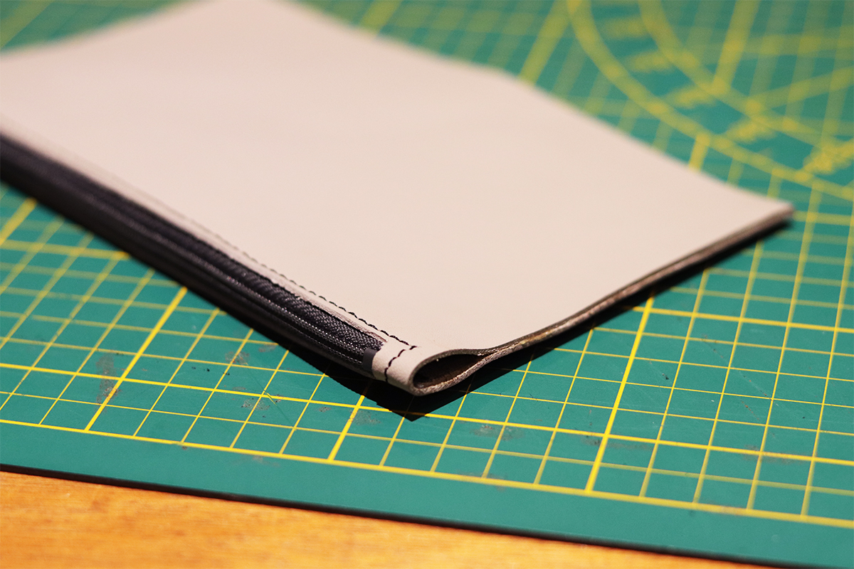 tutoriel cuir fabriquer et coudre une trousse pochette en cuir