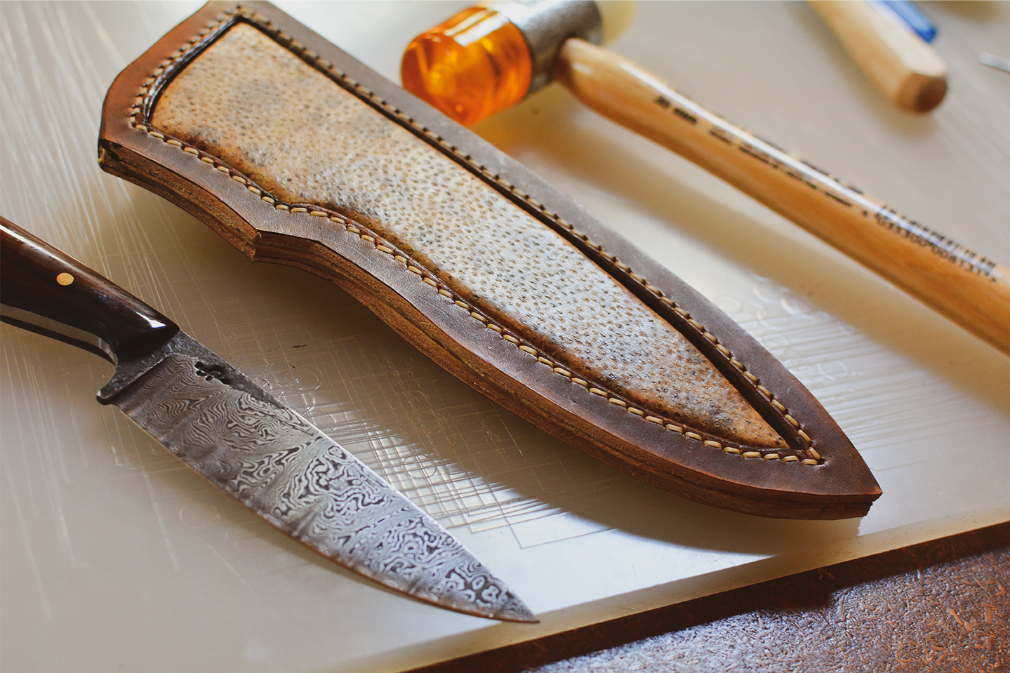 Etui en cuir pour couteau de chasse Skinner - Antoine Paulin Coutelier