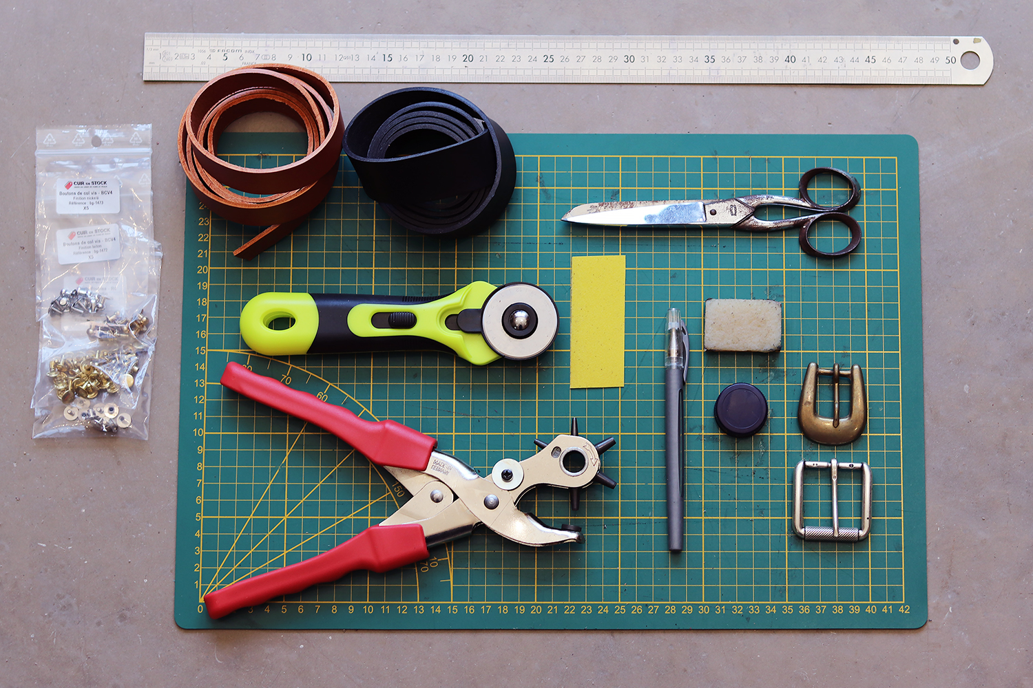 tuto DIY fabrication ceinture en cuir