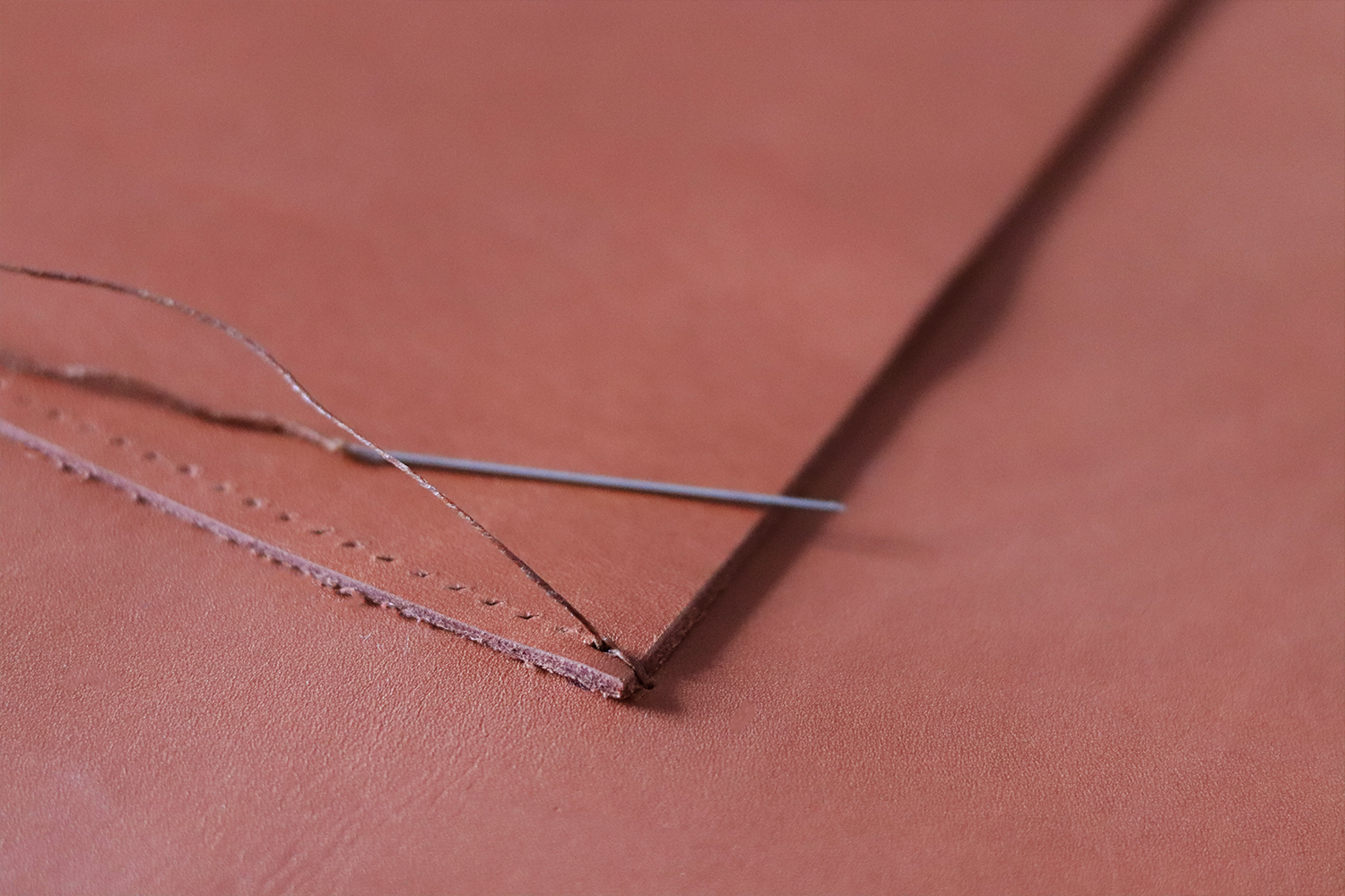 Couture point de Sellier maroquinerie tutoriel gratuit Cuirenstock