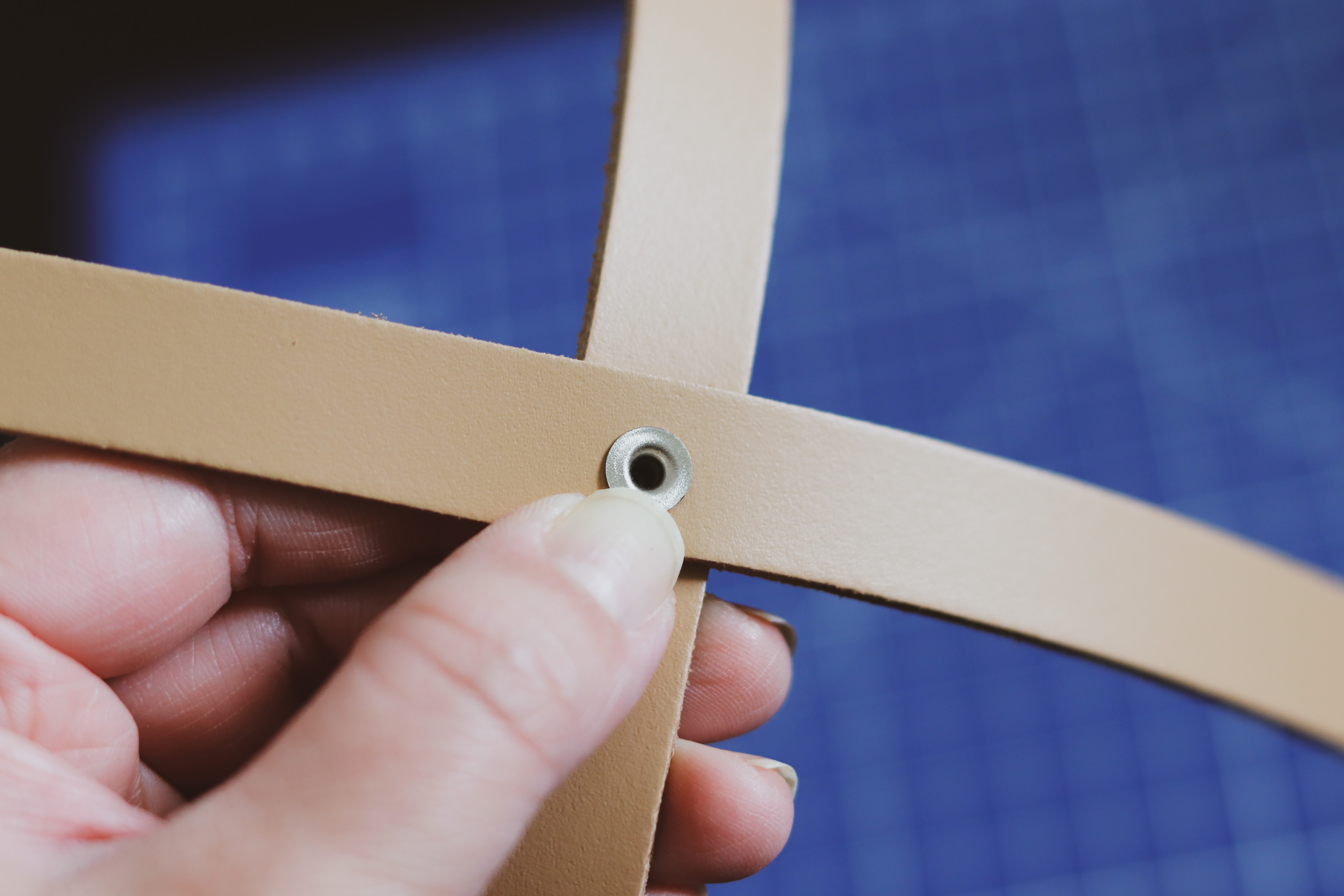 Rivet simple nickelé pour cuir - Tuto DIY recyclage pot en verre - Cuir en Stock