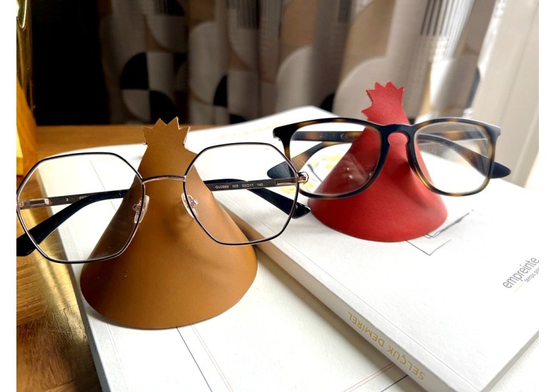 IDÉE CRÉA : Le porte lunettes "Poulette" en cuir.